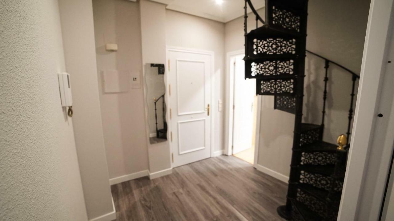 Apartments Madrid Principe 2 Bagian luar foto