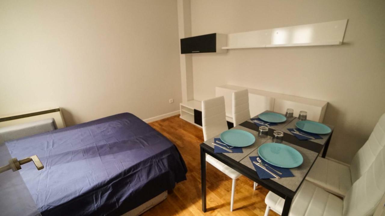 Apartments Madrid Principe 2 Bagian luar foto